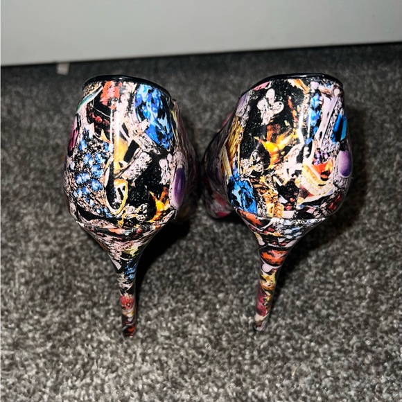 Women’s size 8 Heel. - Picture 2 of 3